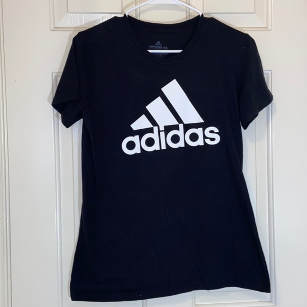 Adidas • Women’s Amplifier Tee • Size Medium
